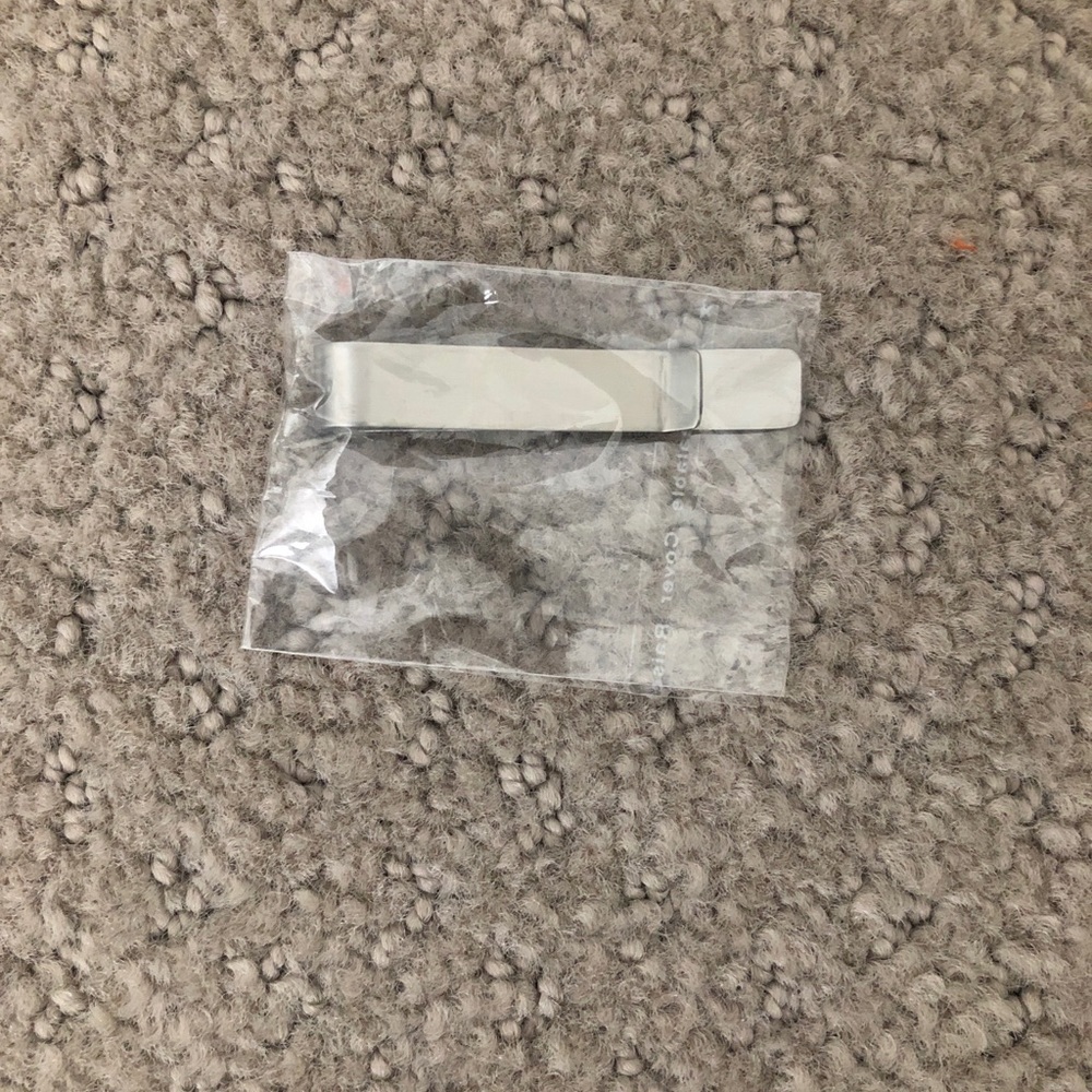 Silver tie clip